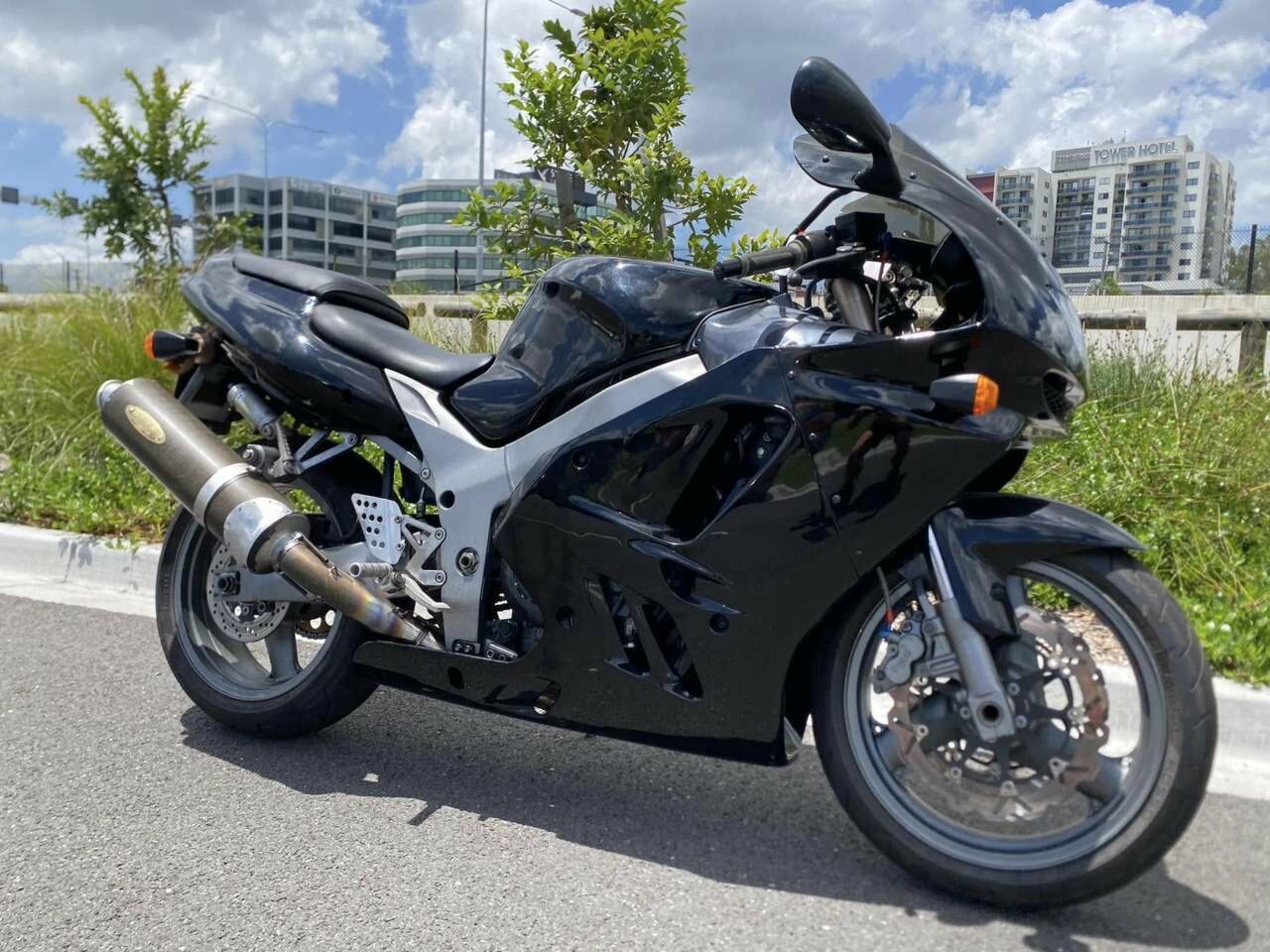 1995 KAWASAKI ZX-9R SPORTS - JBFD5309028 - JUST BIKES