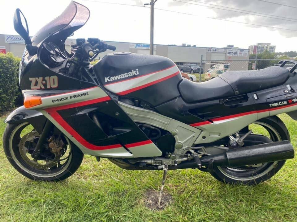 1988 KAWASAKI ZX-10 ROAD - JBFD5239657 - JUST BIKES