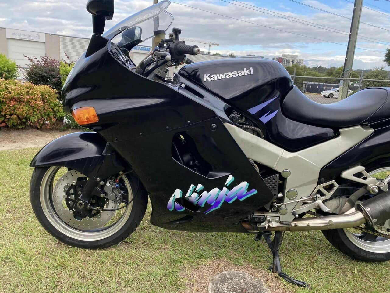 1995 KAWASAKI ZZR1100 ROAD - JBFD5247952 - JUST BIKES