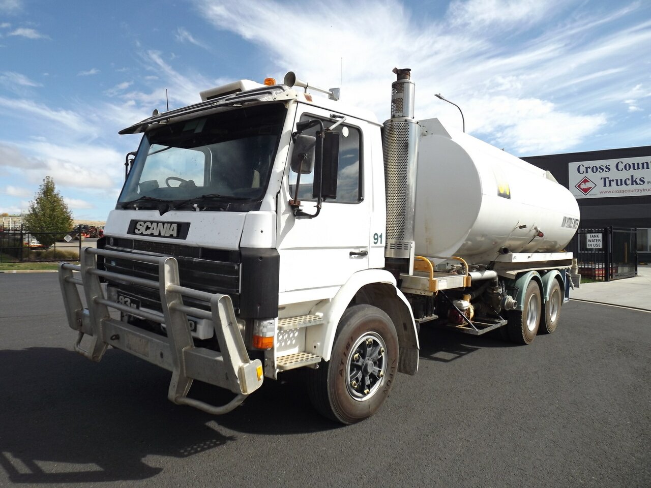 1989 SCANIA P93M 10 SP 2D WATER TRUCK - JTFD5228371 - JUST