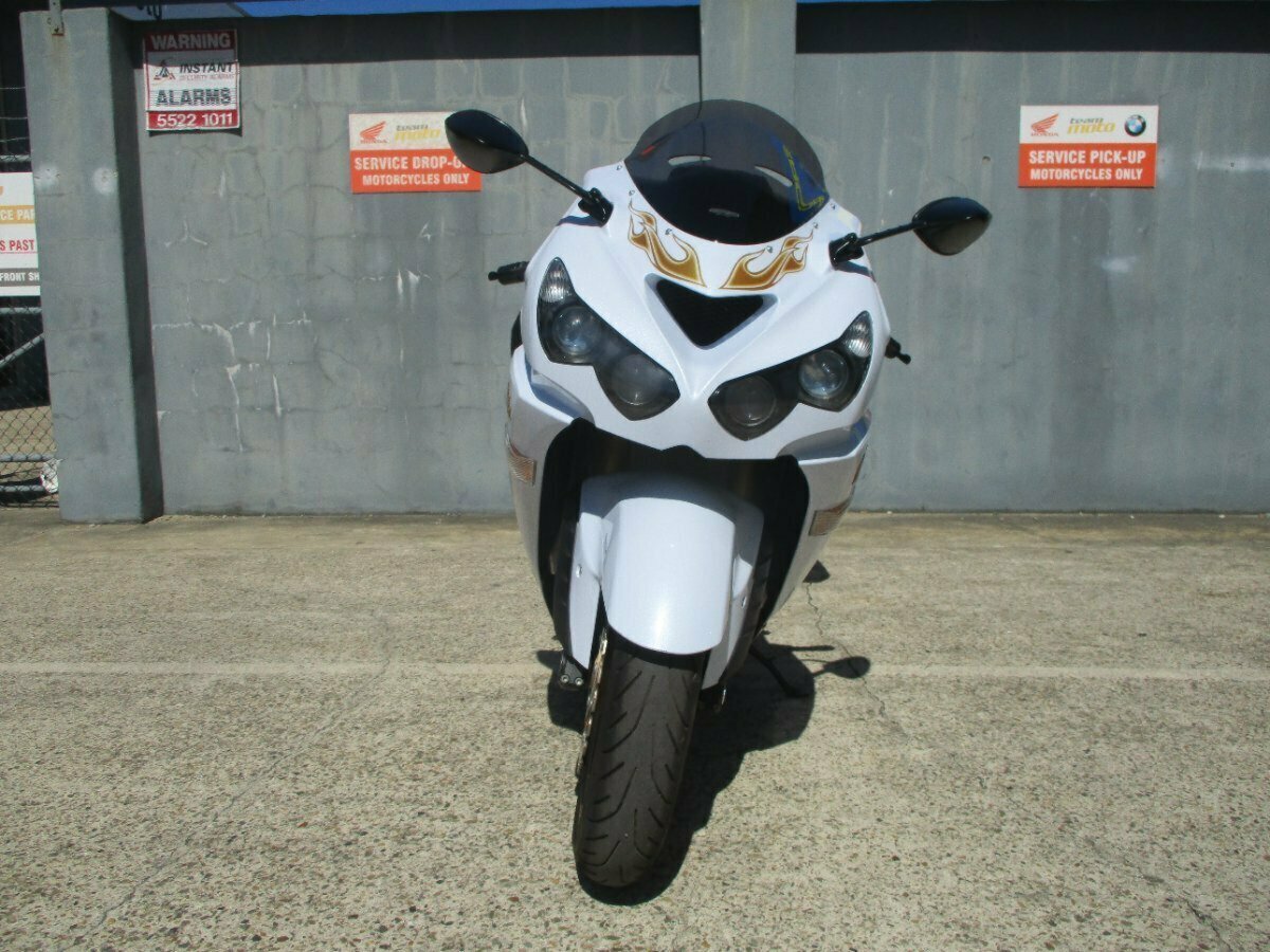 ぴ 2018 Kawasaki Ninja ZX-14R ABS SE Buyer's Guide: Specs