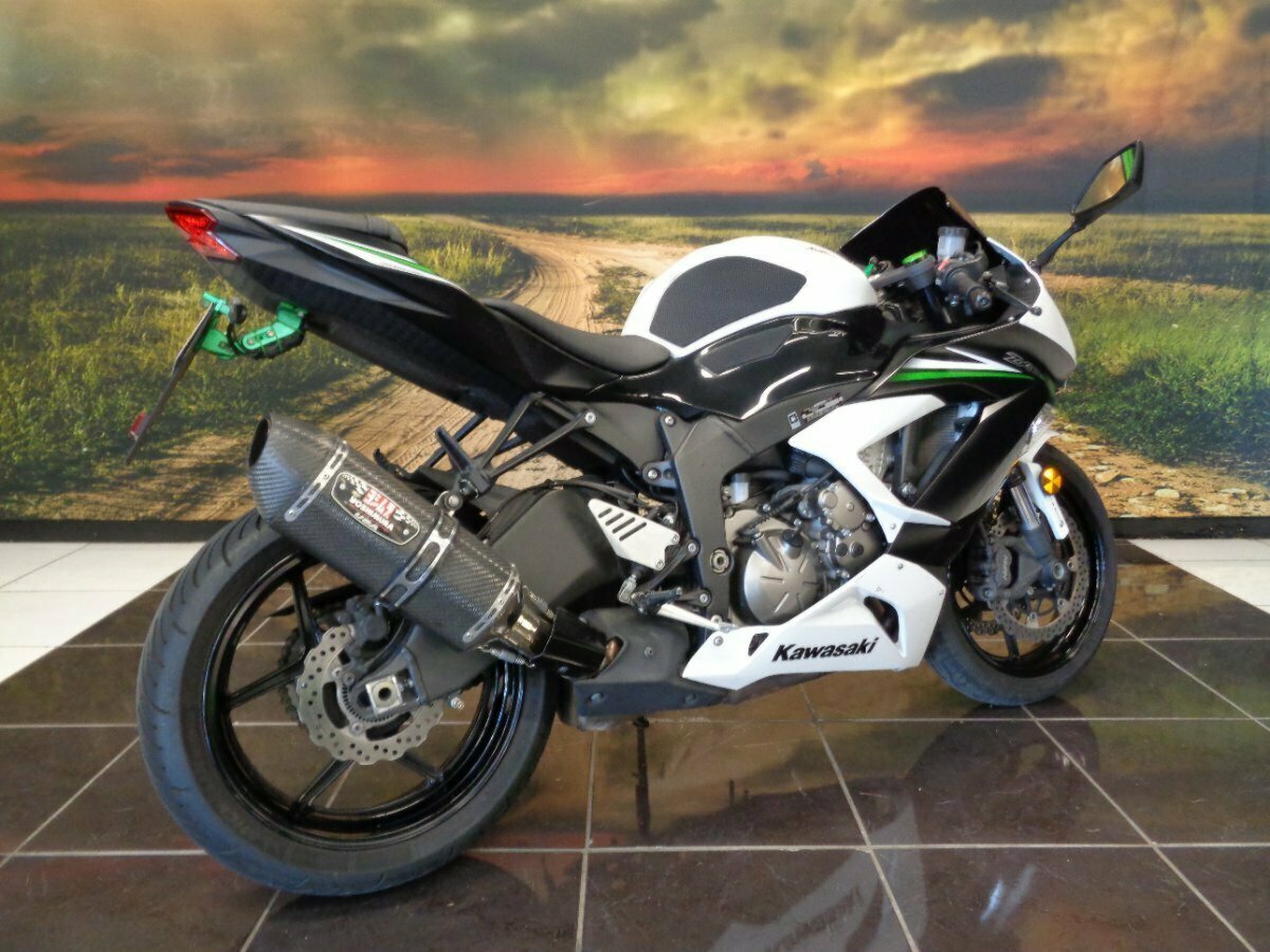 2015 KAWASAKI ZX-6R (ZX636) NINJA SPORTS - JBFD5276241