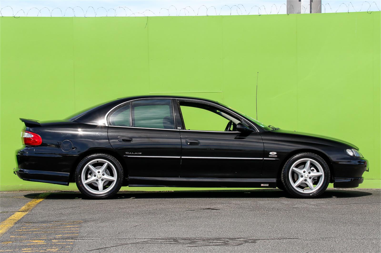 2002 HOLDEN CALAIS VX II AUTOMATIC SEDAN JCFD5047090 JUST CARS