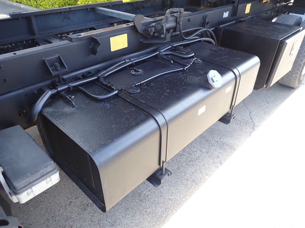 2018 ISUZU FRR 107210 MANUAL TIPPER JTFD5242729 JUST TRUCKS