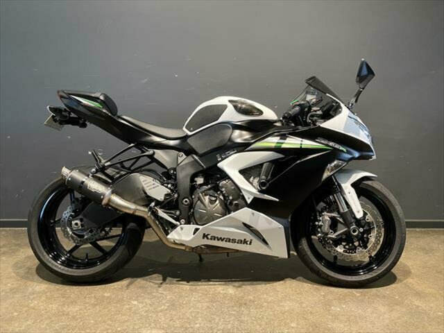 2014 KAWASAKI ZX-6R (ZX636) NINJA SPORTS - JBFD5242240