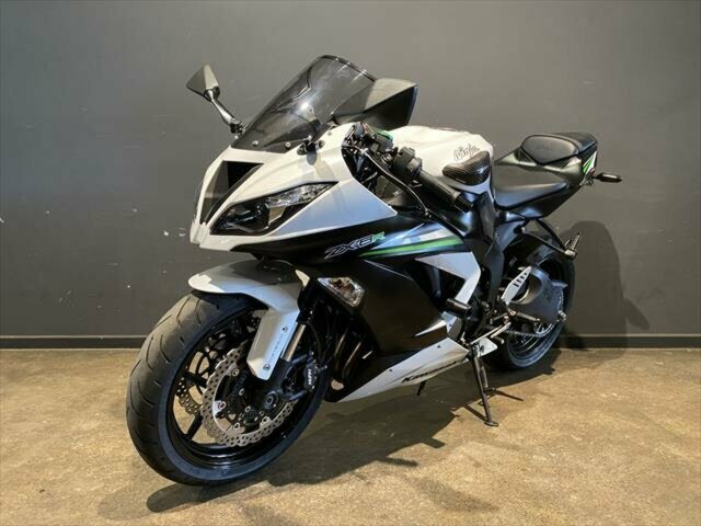 2014 KAWASAKI ZX-6R (ZX636) NINJA SPORTS - JBFD5242240