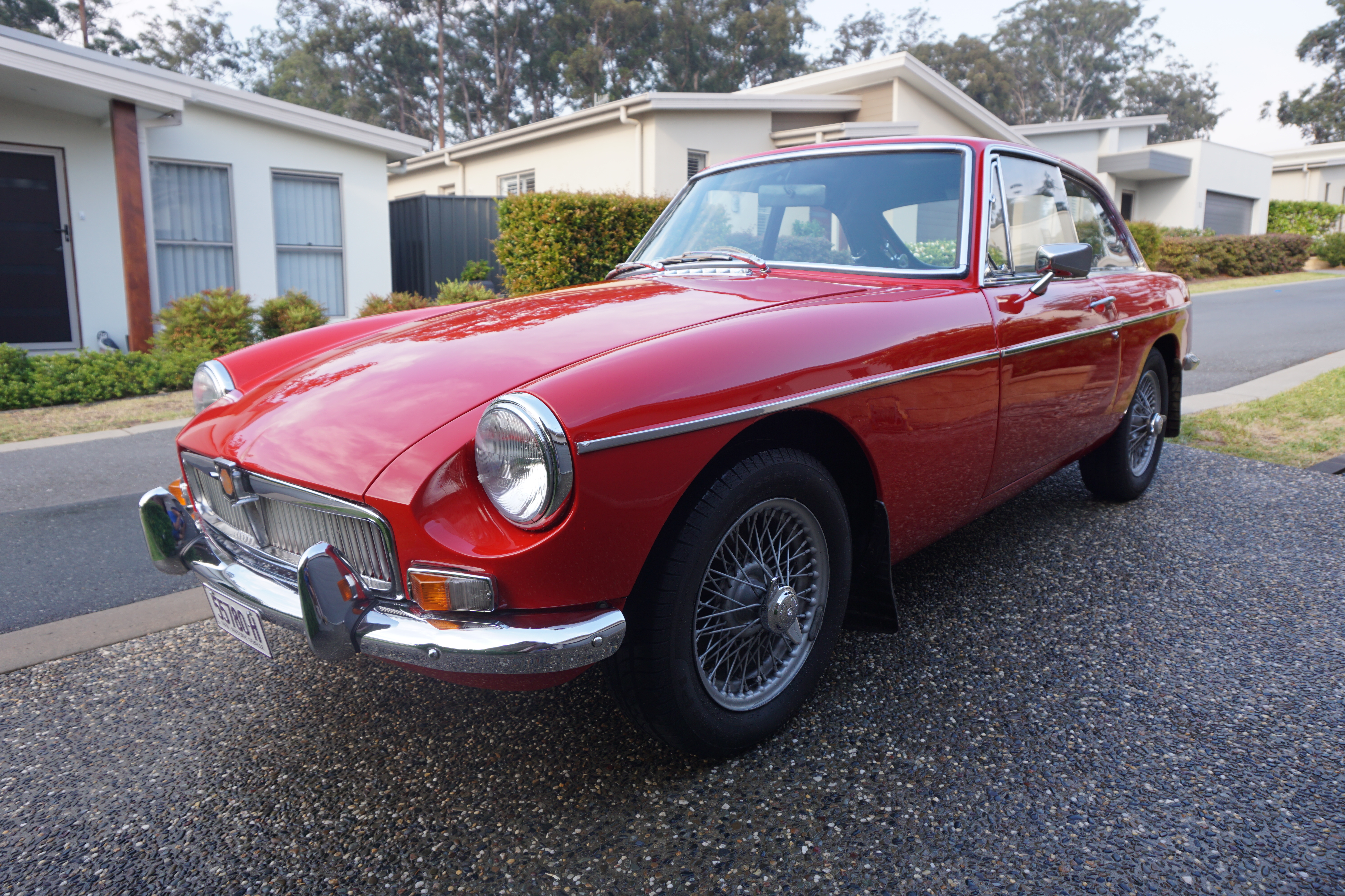 MGB GT COUPE MK Ⅱ 1/18 レッド Amazon | AUTO ART オートアート 1/18 MGB GT COUPE MK II