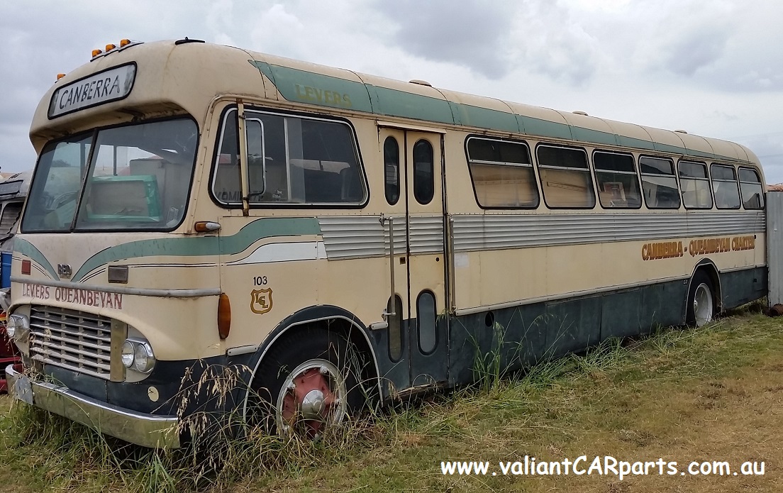 1961 REO GOLD COMET COACH VINTAGE BUS JTW5097257 JUST TRUCKS