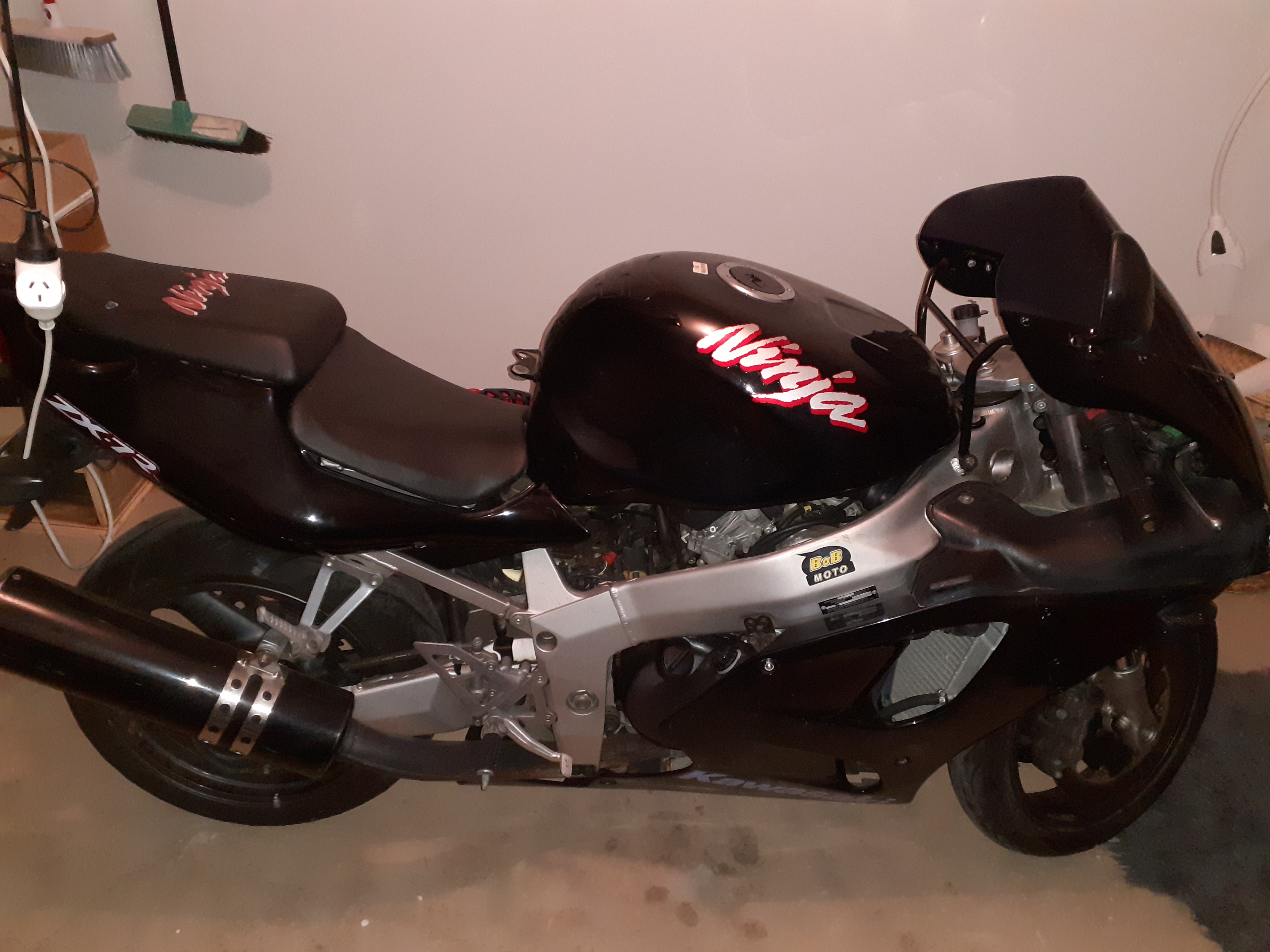 中国墨￼　歸昌叶瑞 1995 KAWASAKI ZXR750 SPORTS - JBW5174378 - JUST BIKES