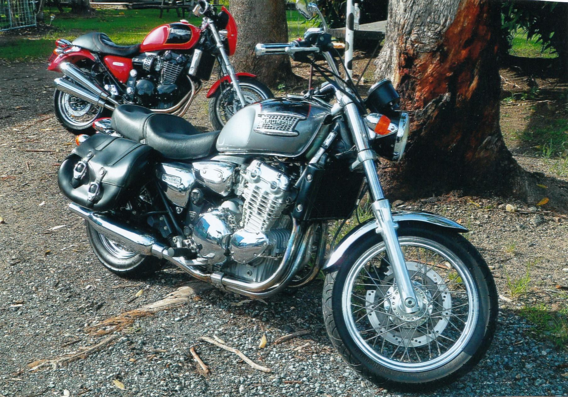 triumph thunderbird 2001