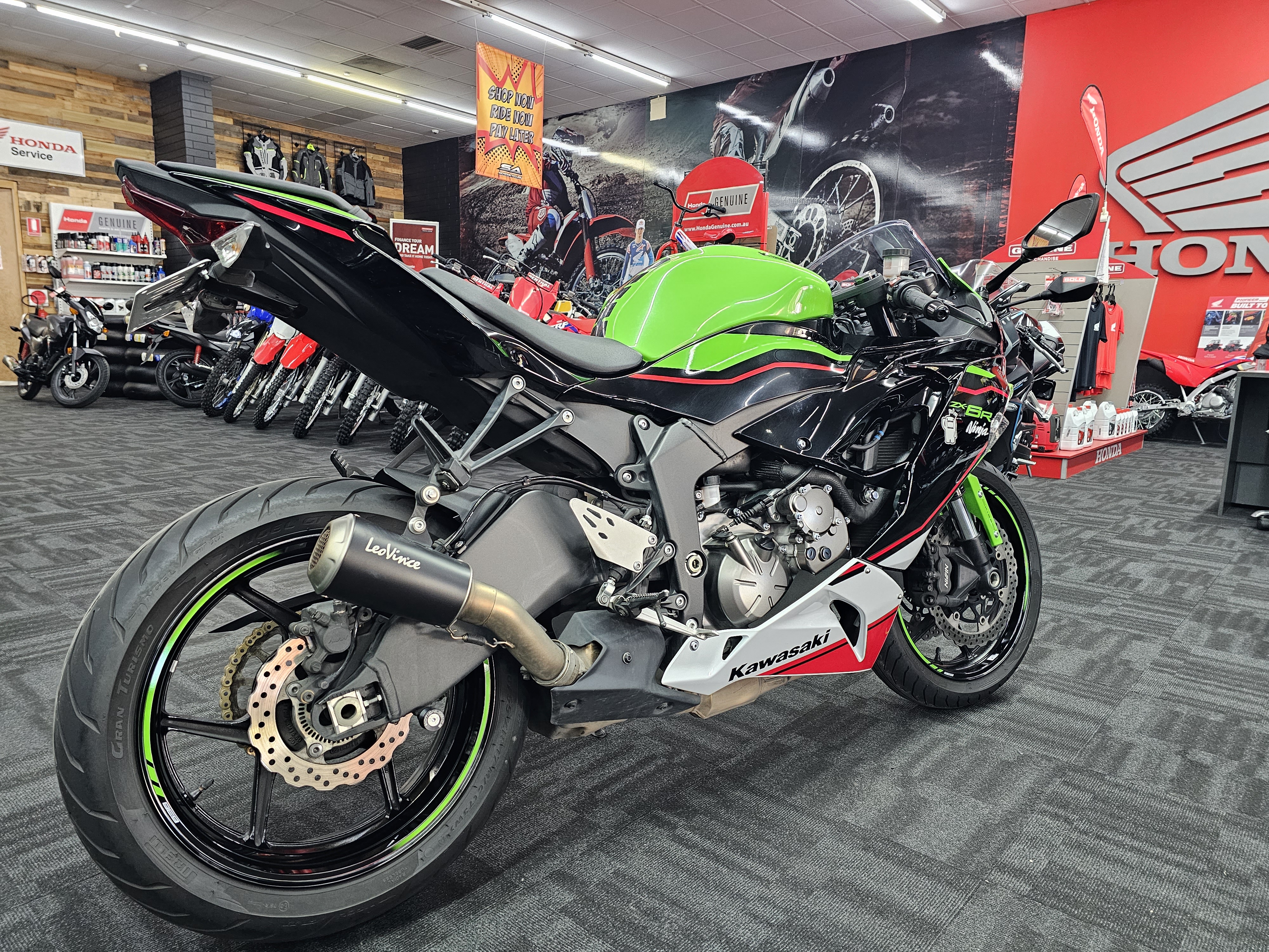 2022 KAWASAKI NINJA ZX-6R (636) KRT EDITION SPORTS