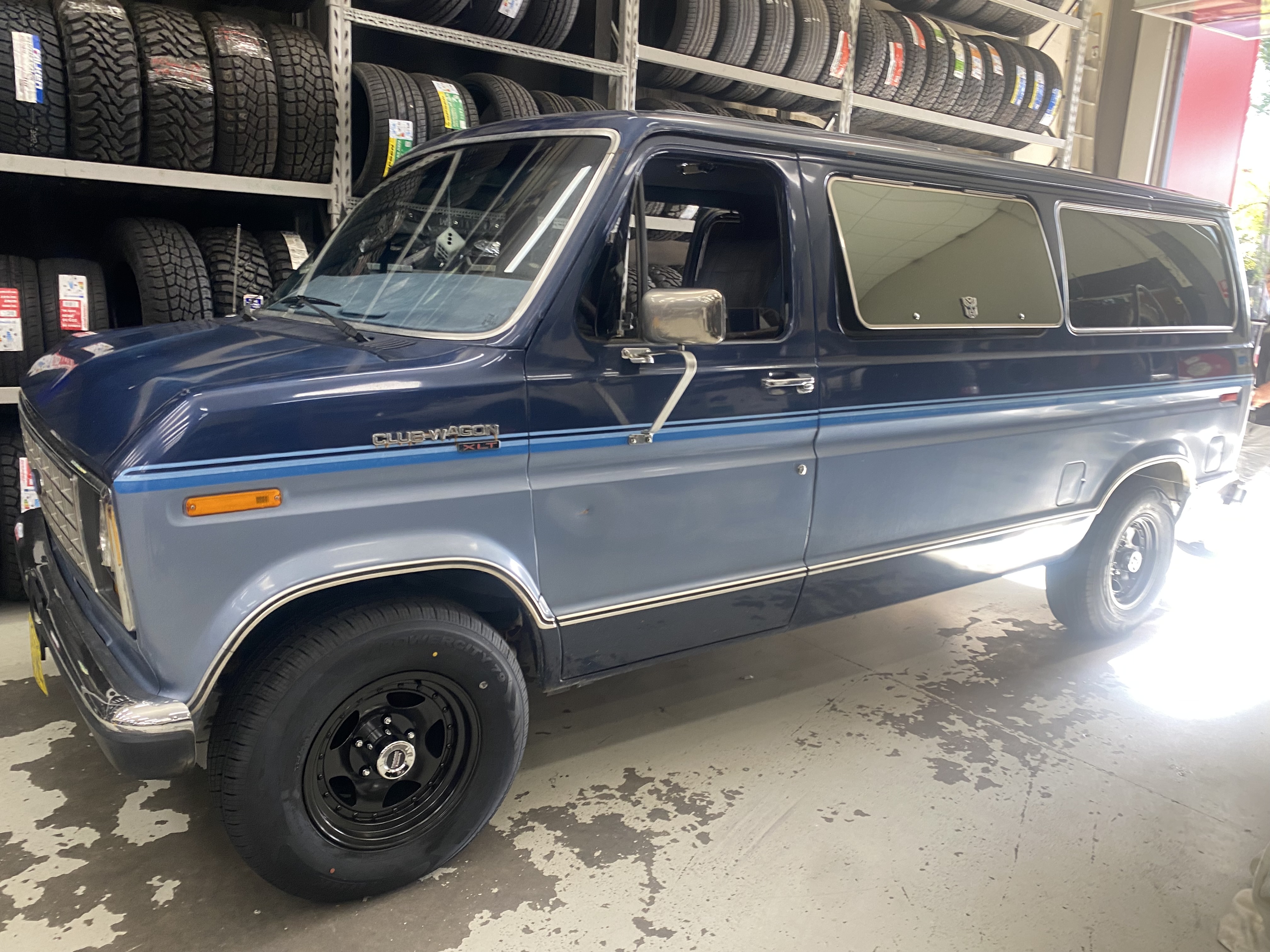1986 FORD ECONOLINE 3 SPD AUTOMATIC VAN - JCW5319263 - JUST CARS