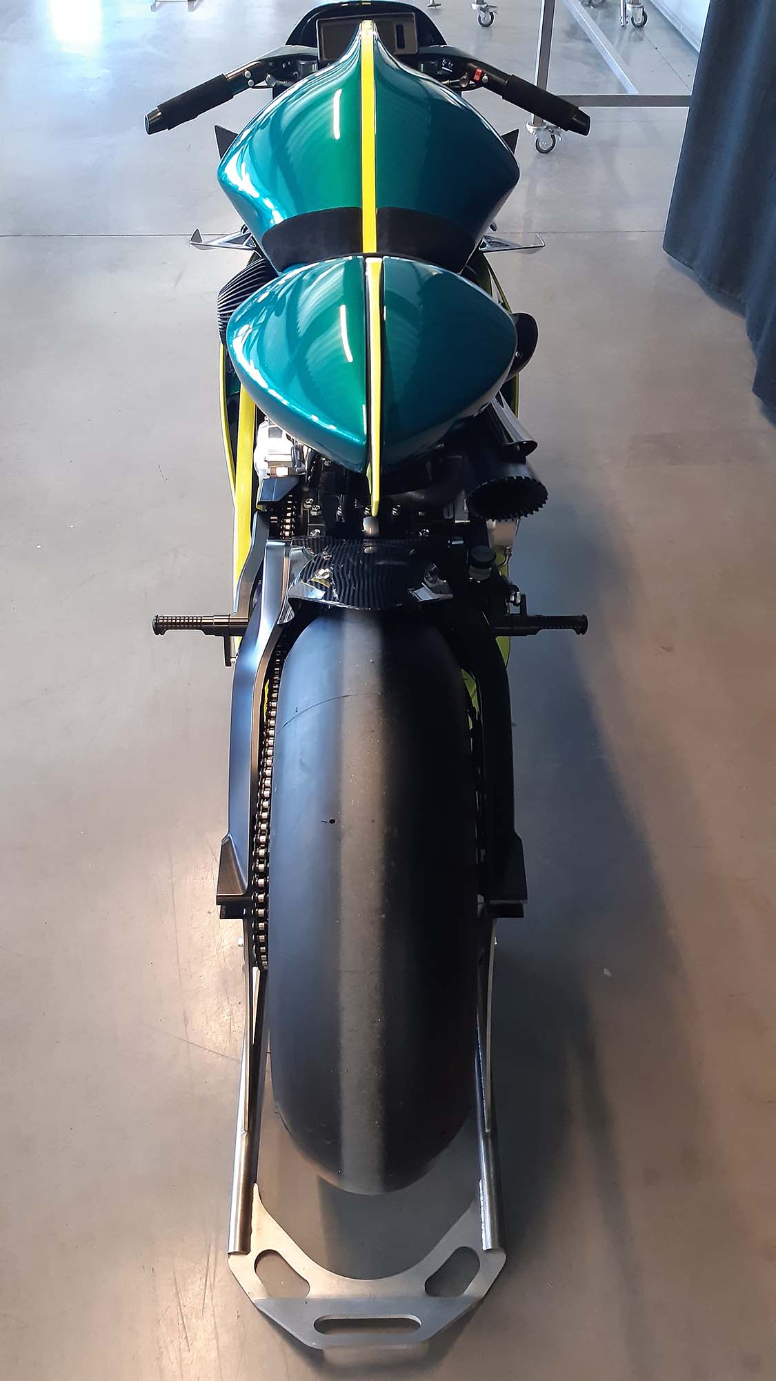 サ Man D2066 Diesel Engine Cylinder Head Assy 51.03100.6426 for