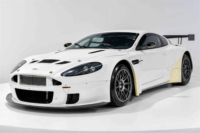 アストンマーティ DBR9 Plain Body Version AUTOART 80503 Scale 1/18 | ASTON MARTIN DBR9 6.0L V12 TEAM