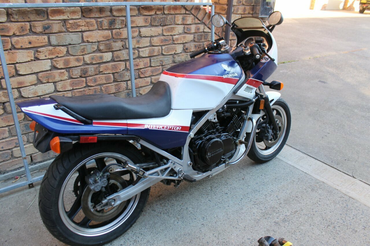 1984 HONDA VF700 ROAD BIKE JBFD5169130 JUST BIKES