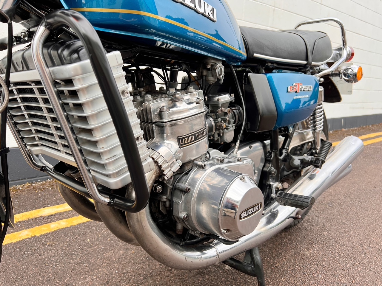 Suzuki GT 750 - Jan Söhlke Fotografie