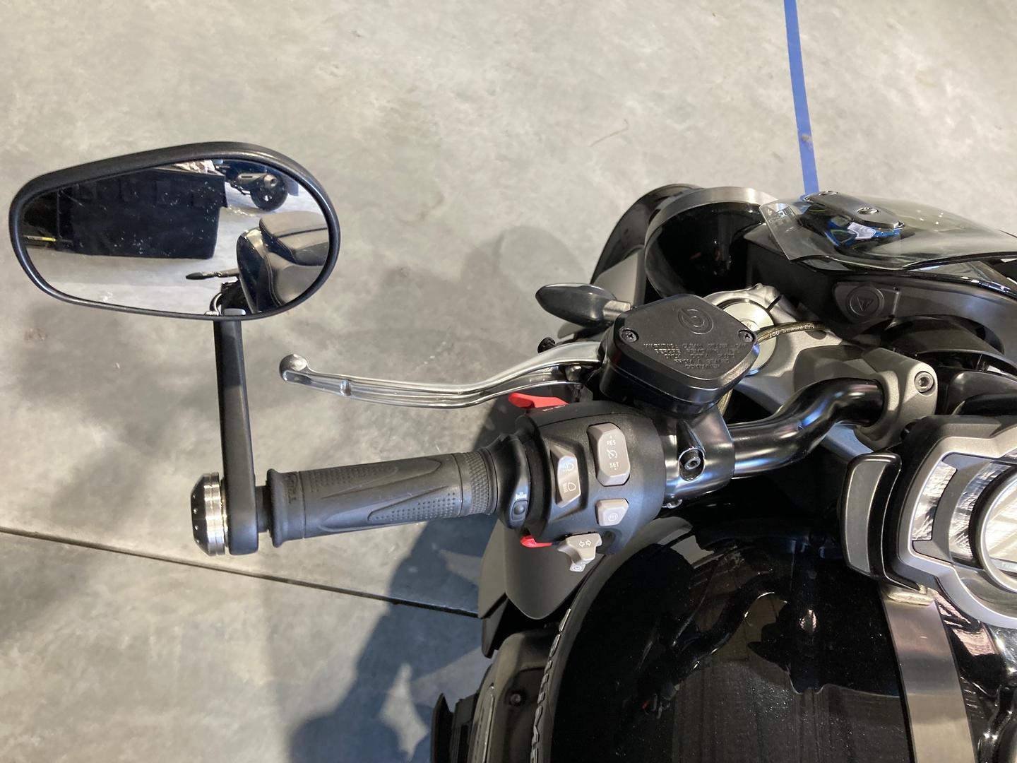 2020-triumph-rocket-3-r-cruiser-jbfd5246625-just-bikes