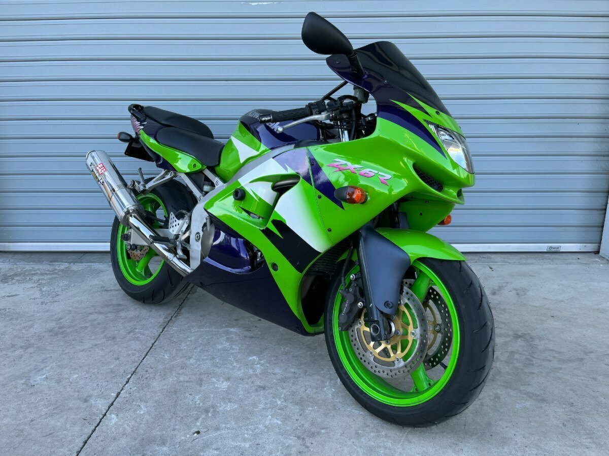 ブル 1998 KAWASAKI ZX-6R (ZX600) NINJA SPORTS - JBFD5326086 - JUST BIKES