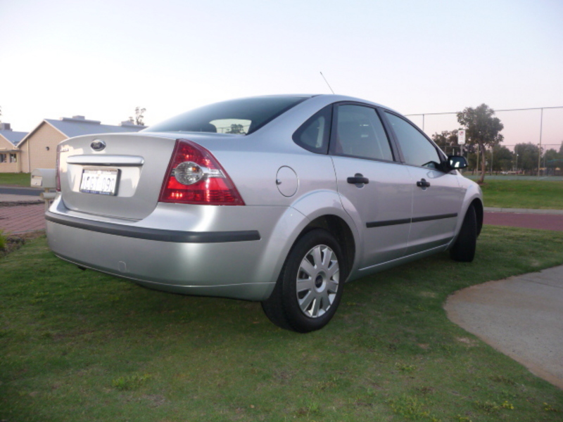 Ford Focus Cl 2006:  Surprising Facts You'Ll Want To Know - zrq7m4s