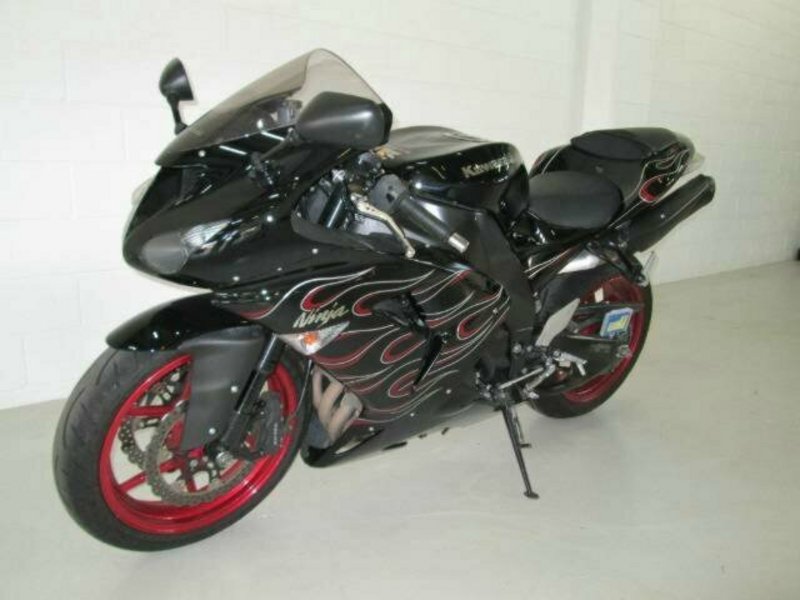 10本+++-+..... カワサキ（KAWASAKI）2007年 Ninja ZX-10R・カラーチェンジの