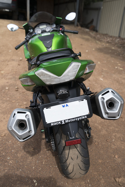 R Moto parts ZX-6 R 03-04 on carboniomania.com