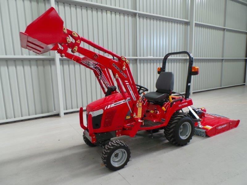 MASSEY FERGUSON GC1705 TRACTOR (LOADER & SLASHER PACKAGE) JTFD3676506