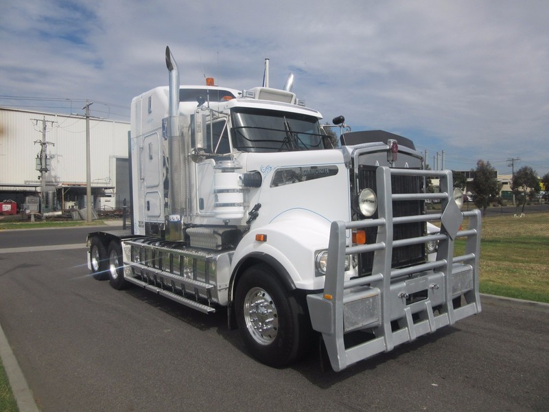2014 KENWORTH T909 50& AERO BUNK E5 CUMMINS T909 TRUCK JTFD4059761