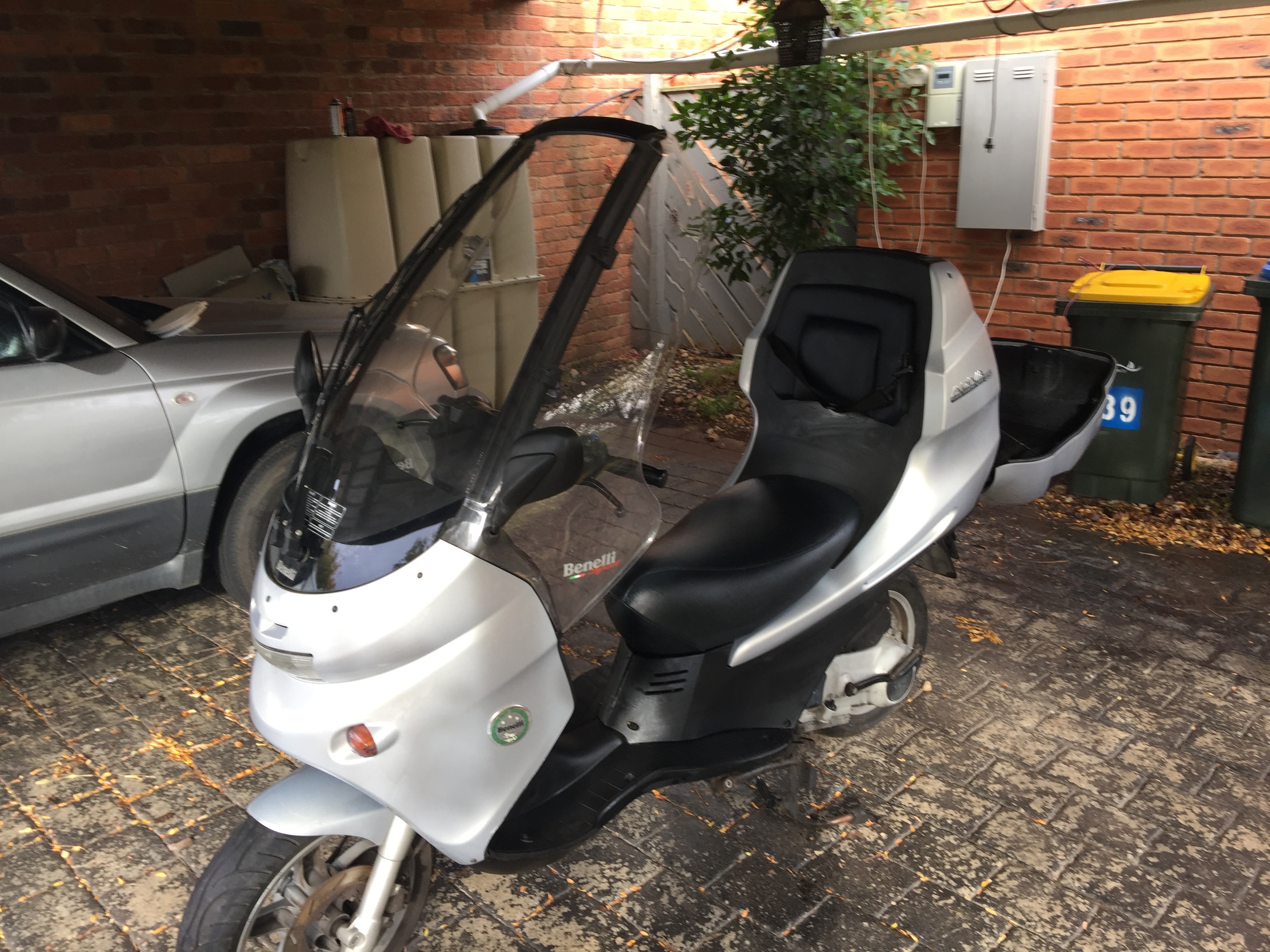 2005 BENELLI TS150 ADIVA ENCLOSED SCOOTER JBW5061705 JUST BIKES