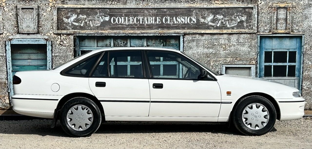 1995 holden commodore vr series ii executive 4 sp automatic 4d sedan