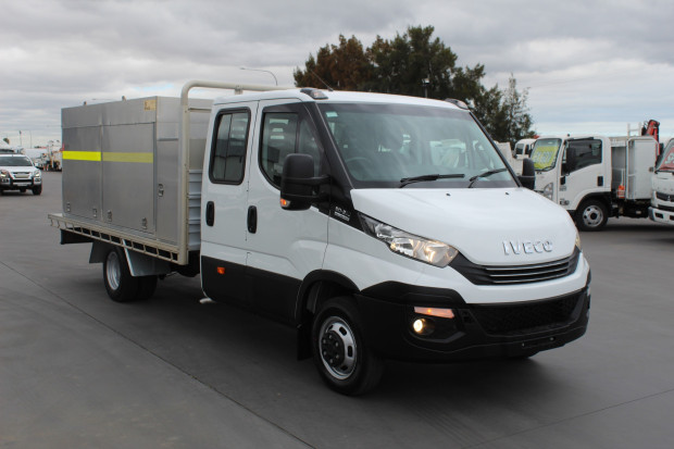 2020 iveco daily truck daily automatic tray