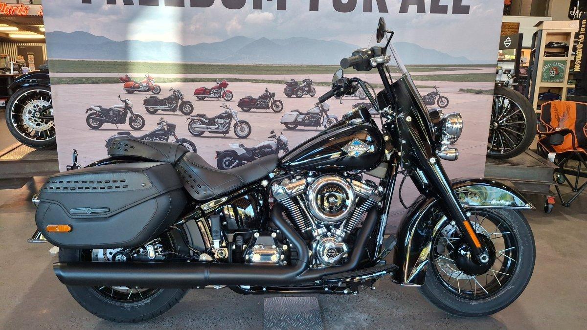 2025 harley-davidson heritage classic 117 (flhc) cruiser