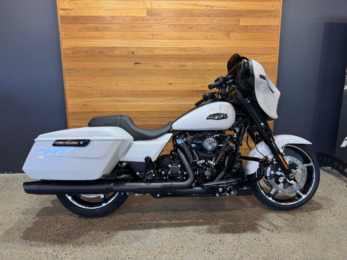 2025 harley-davidson street glide 117 (flhx) cruiser