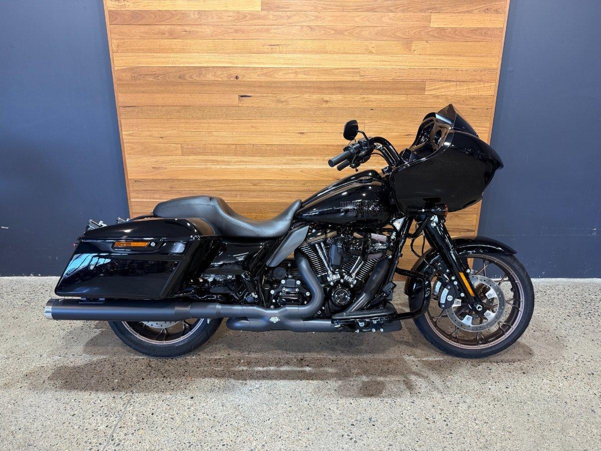 2022 harley-davidson road glide special st 117 (fltrxst) cruiser