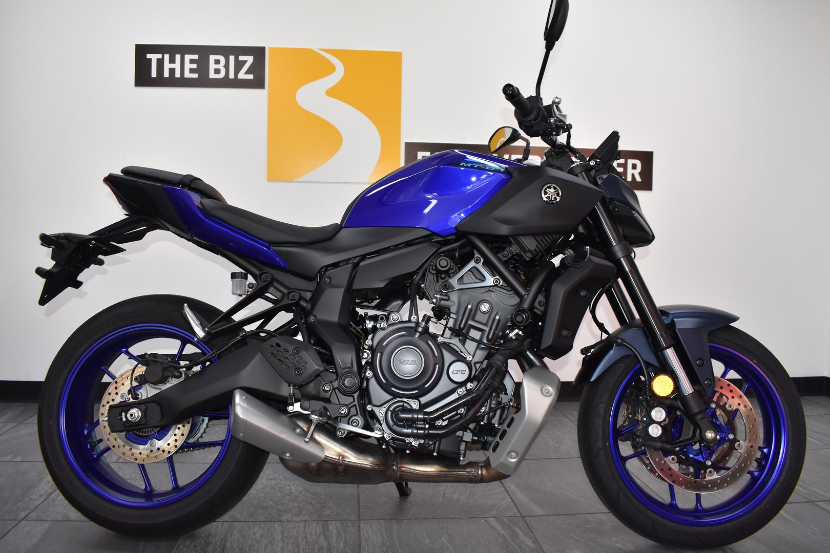 2025 yamaha mt-07 lams road