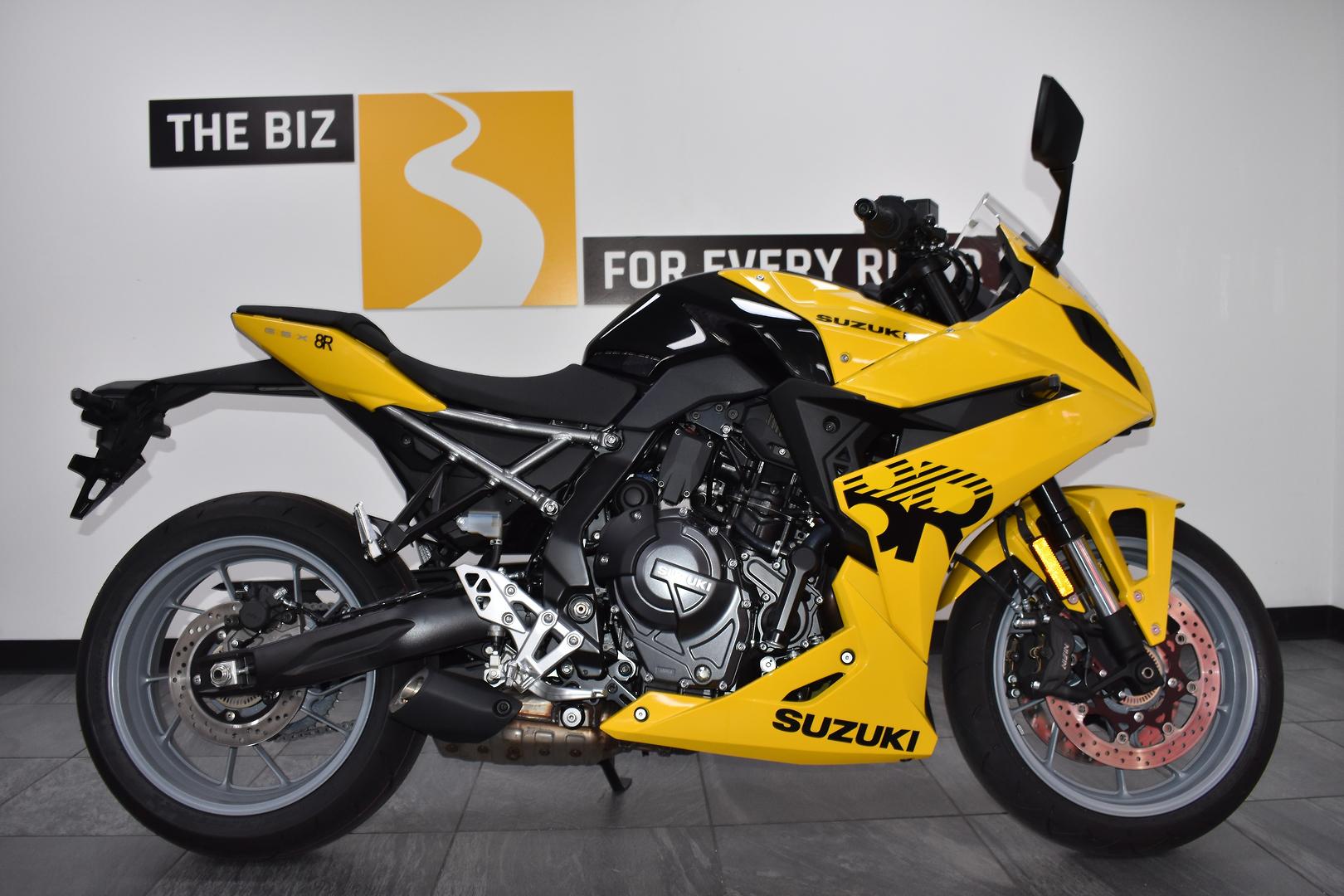 2025 suzuki gsx-8r road