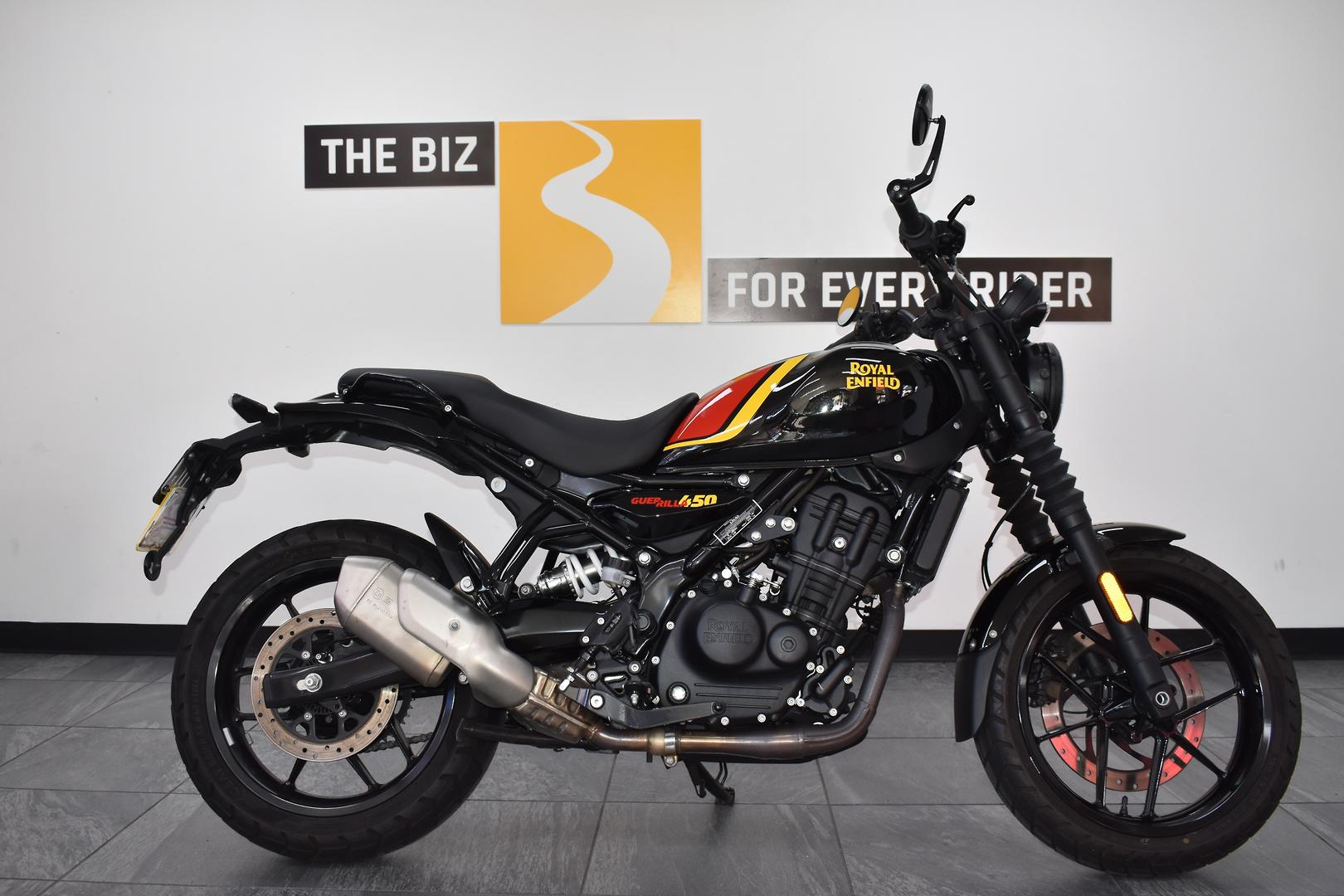 2025 royal enfield guerrilla 450 road