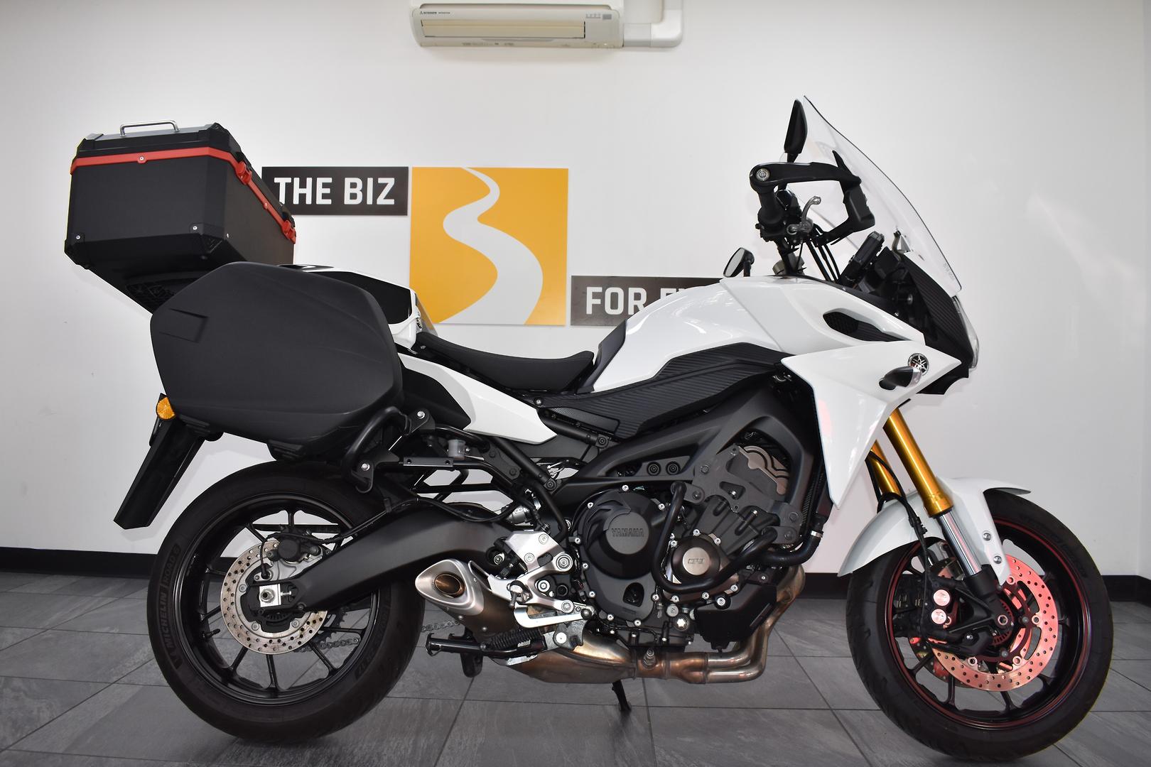 2016 yamaha mt-09 tracer (mt09tra) dual sports