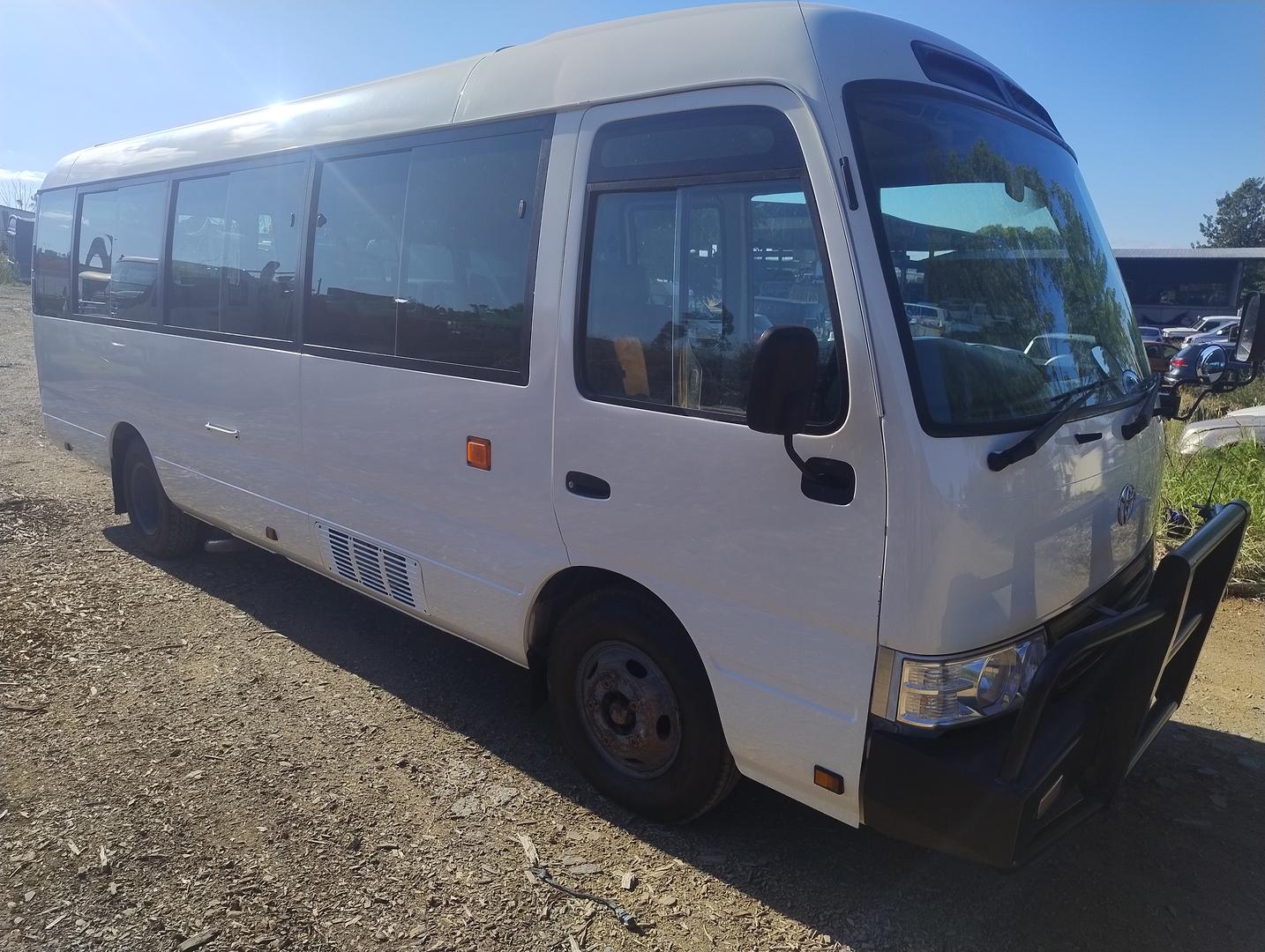 2001 isuzu fts fy 750 (4x4) 7 sp manual + o/drive crew tipper