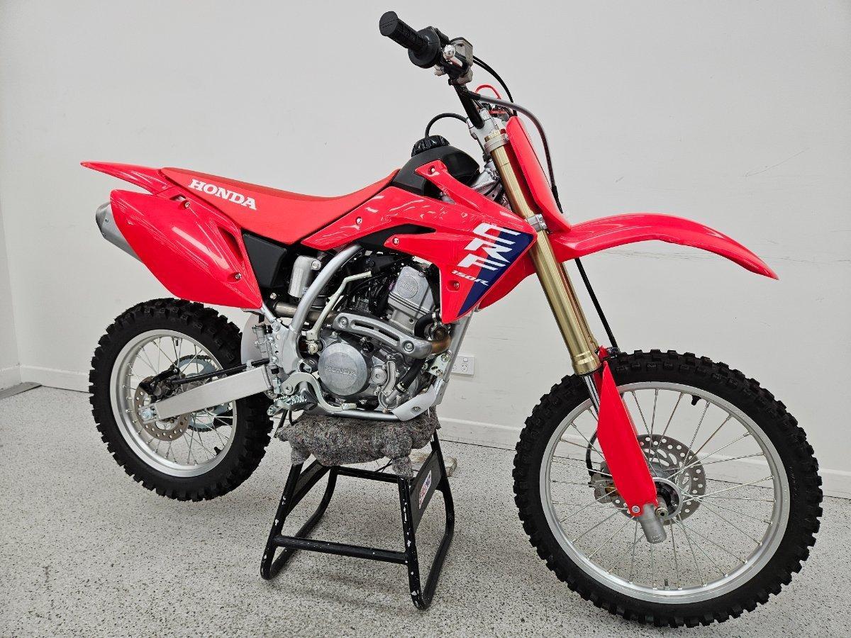 2025 honda crf150rb motocross