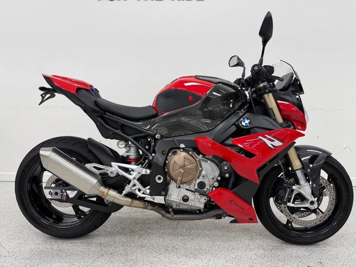 2022 bmw s 1000 r sport