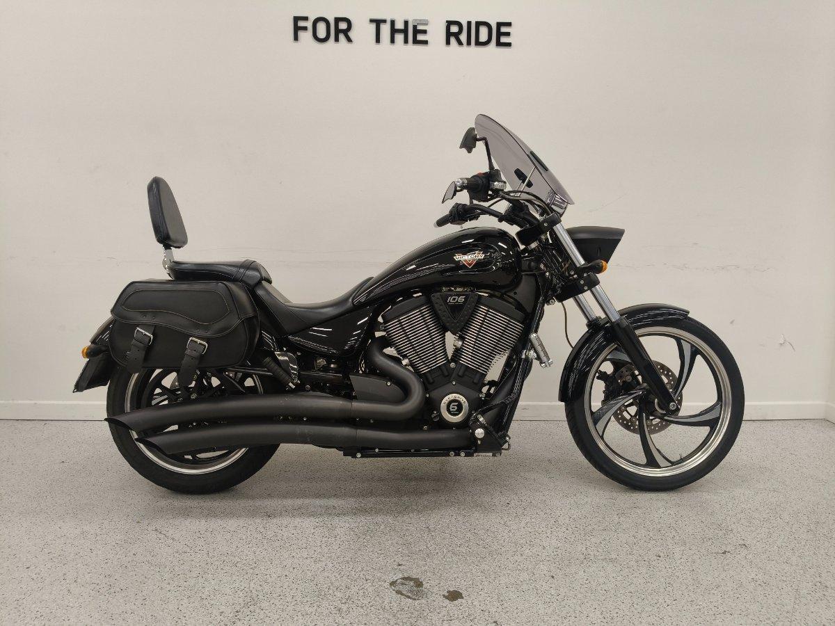 2015 victory vegas 8-ball cruiser