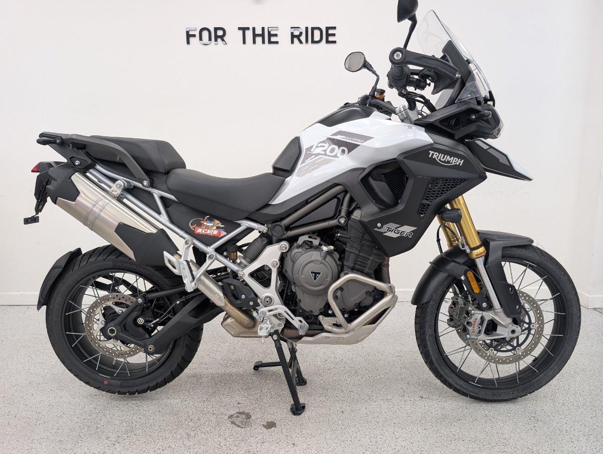 2022 triumph tiger 1200 rally pro dual sports