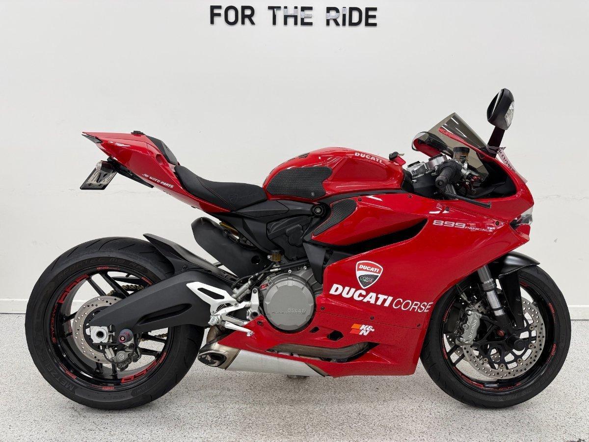 2015 ducati 899 panigale sports