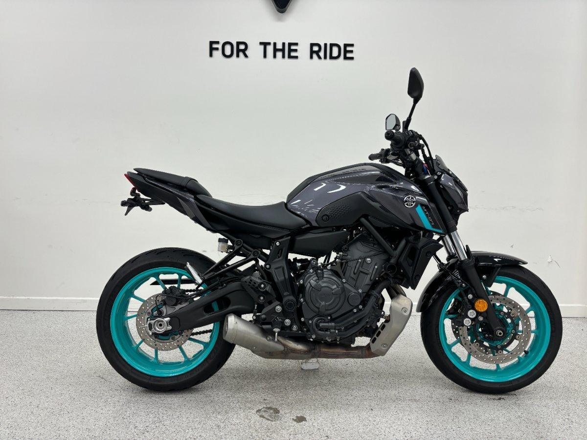 2024 yamaha mt-07 lams road