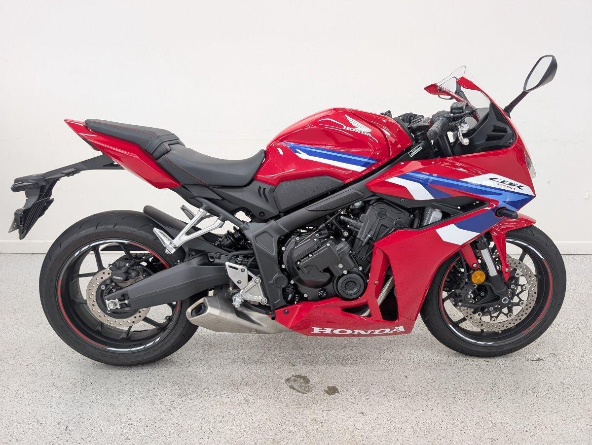 2025 honda cbr650r e-clutch sports