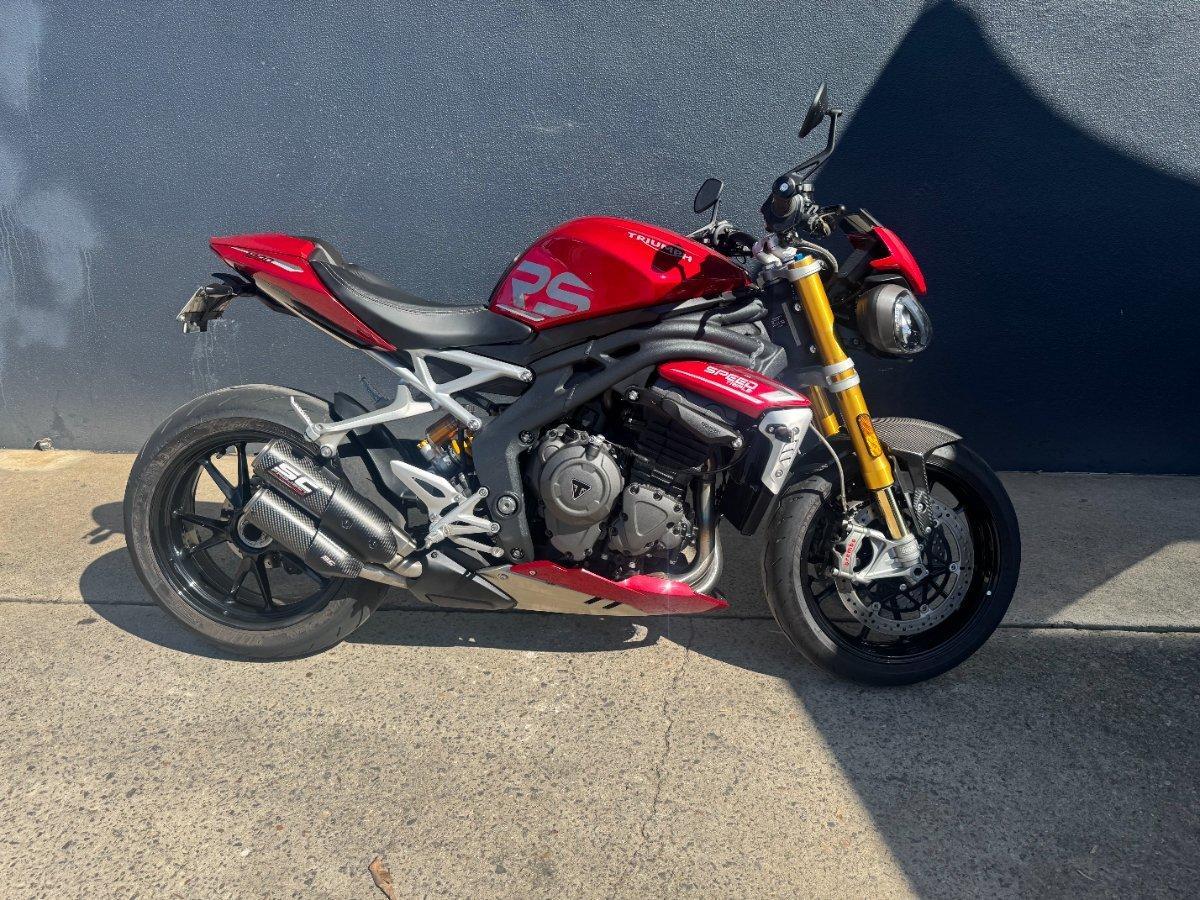 2024 triumph speed triple rs 1200 road