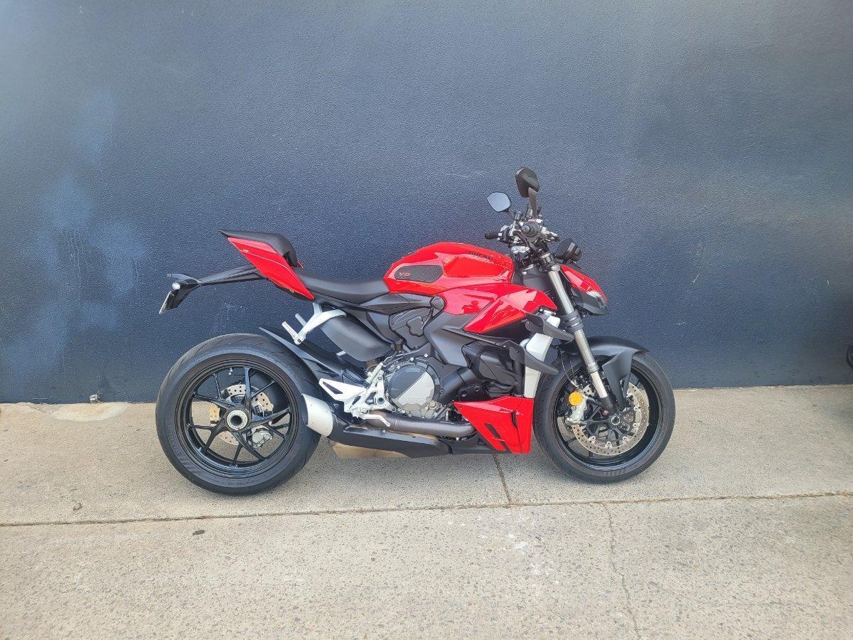 2022 ducati streetfighter v2 dual sports