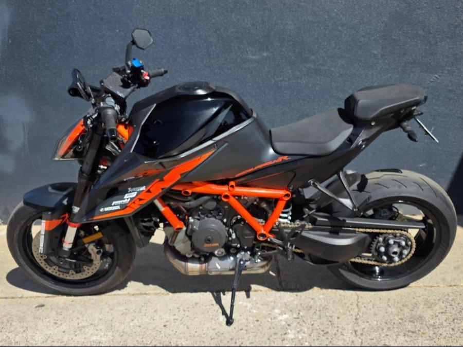 2020 ktm 1290 super duke r sports