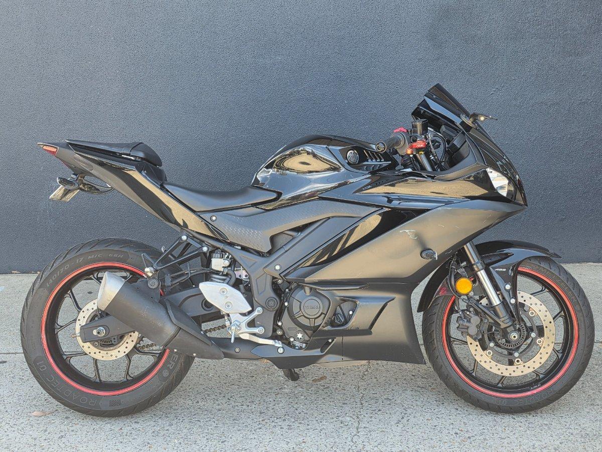 2021 yamaha yzf-r3 sports