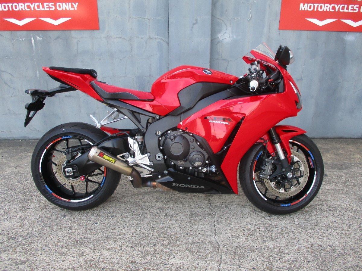 2015 honda cbr1000rr fireblade sports
